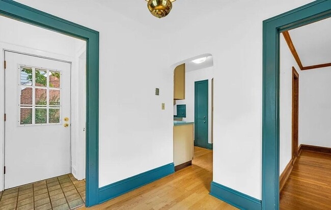 Building Photo - A Place You’ll Love to Call Home – Gorgeous 4-Bedroom Property!