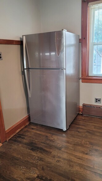 Building Photo - 5228 W Hutchinson St