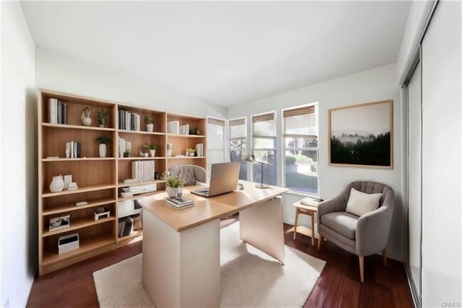 Building Photo - Exceptional 5 bedroom home in Aliso Viejo