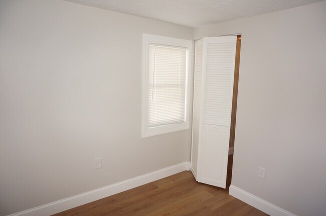 Building Photo - 301 Concord Rd