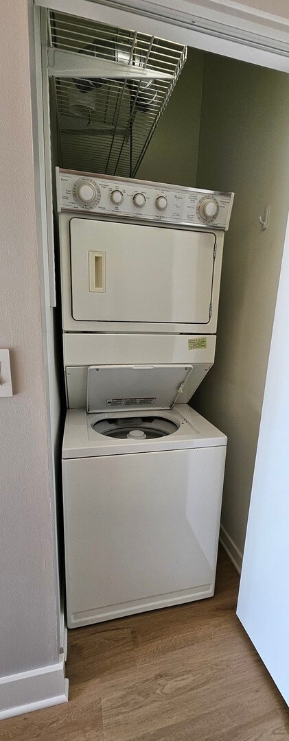 Building Photo - 1155 W Madison St