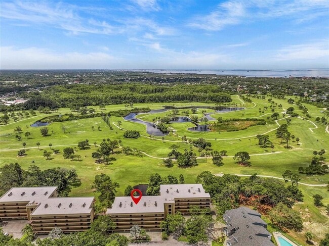 Building Photo - 1942 Golf View Dr