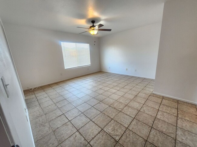 Building Photo - 71669 Sun Valley Dr