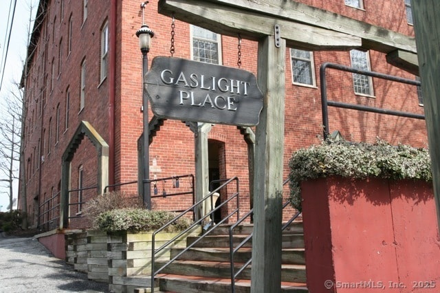 Building Photo - 65 West St