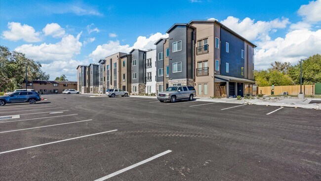 Building Photo - The Bookcliff: Chic 1-Bedroom Retreat: Sop...