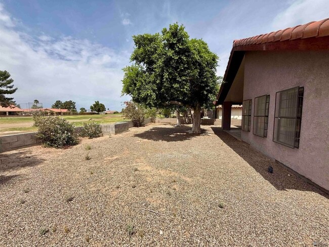 Building Photo - 10236 S Del Rico