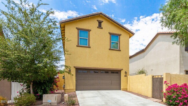 Building Photo - 21051 W Wycliff Dr