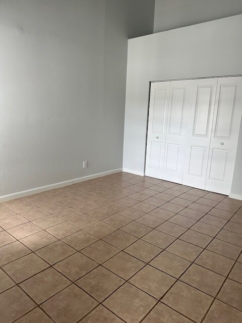 Building Photo - 12161 Armenia Gables Cir