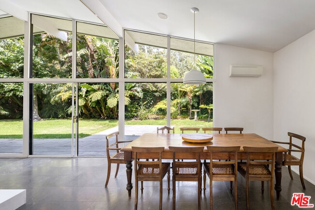 Building Photo - 30611 Las Estrellas Dr