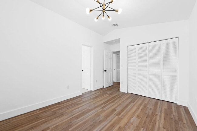Building Photo - 1551 Seagrape Way