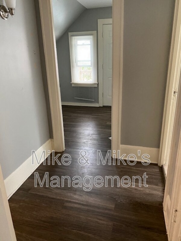 Building Photo - 2969 N 48th St