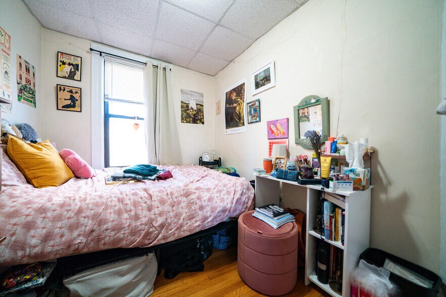 Building Photo - 826 Huntington Ave