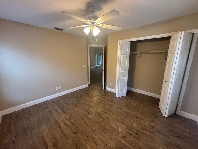 Building Photo - Charming 3-Bedroom Home with Pool & Upgrades in Hernando, FL