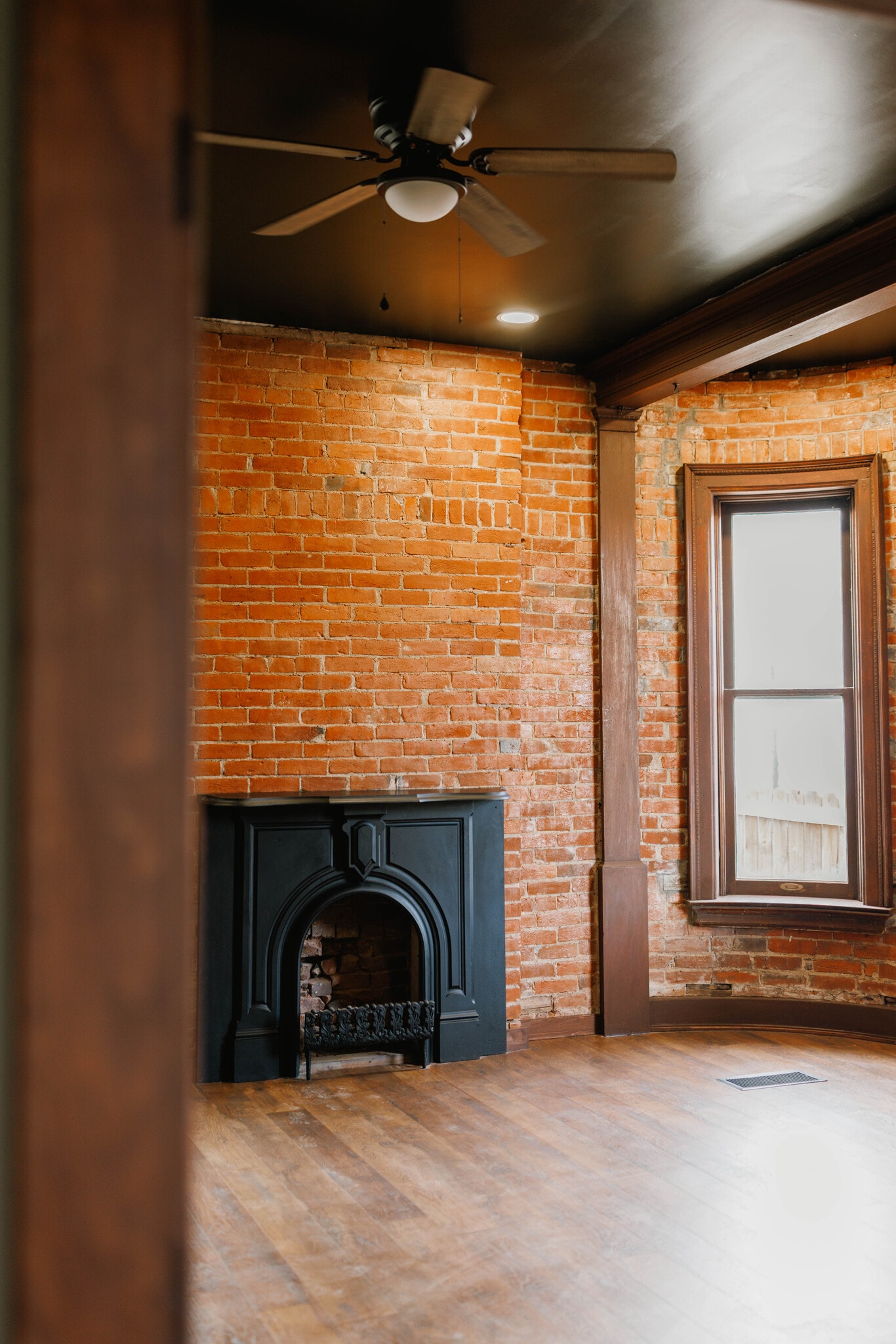 Building Photo - 503 Church St