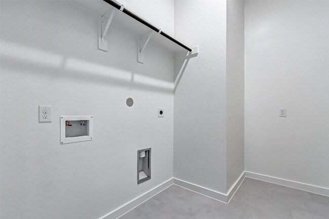 Building Photo - 1214 Timber Brk Dr