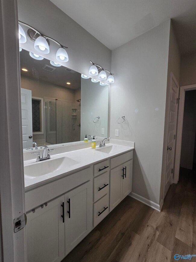 Building Photo - 120 Pomelo St