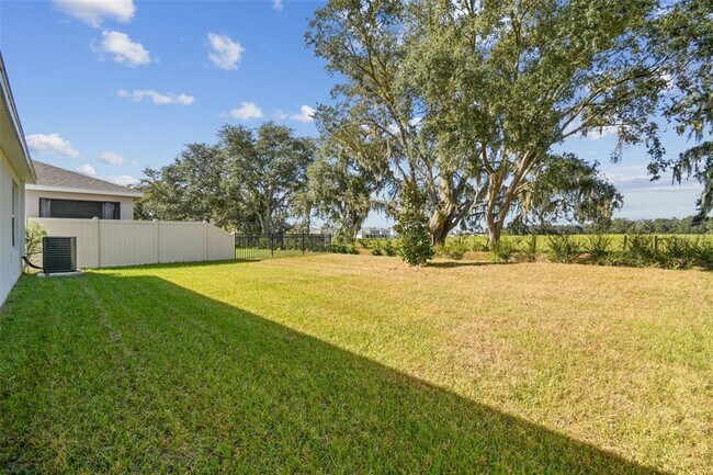 Building Photo - 33635 Field Maple Lp