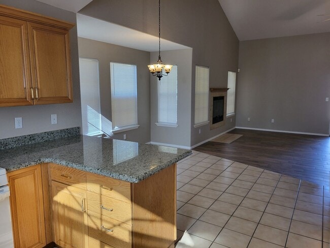 Building Photo - Beautiful 3 bedroom/2 Bath Home!