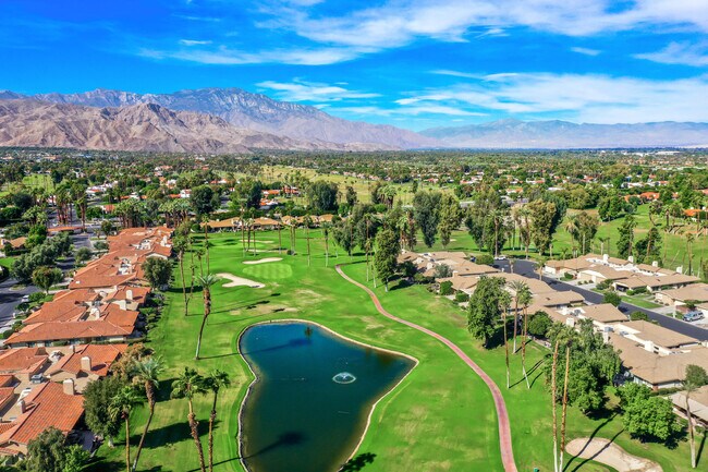 Building Photo - 175 Gran Via