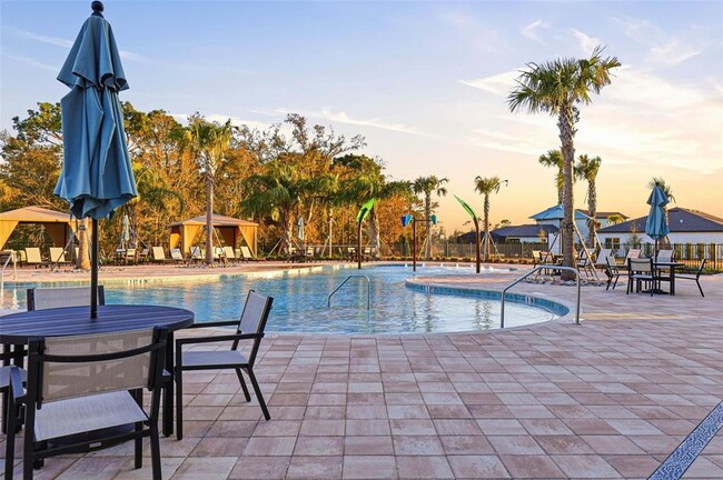 Building Photo - 6962 Jared Oaks Dr