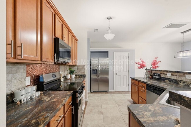 Building Photo - 5472 Shirley Jean Ct