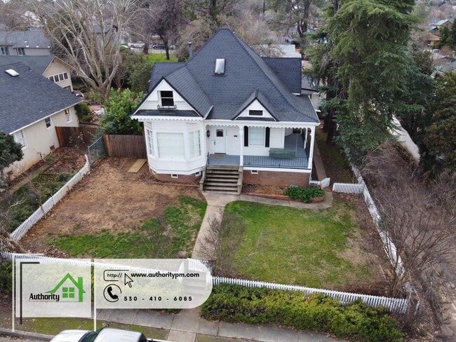 Building Photo - 1804 Chestnut St