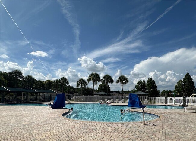 Building Photo - 30117 Mossbank Dr