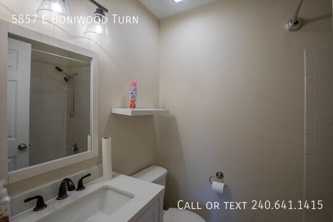 Building Photo - 5857 E Boniwood Turn