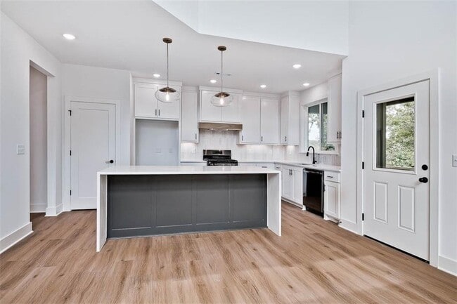 Building Photo - 3 Latheron Ln