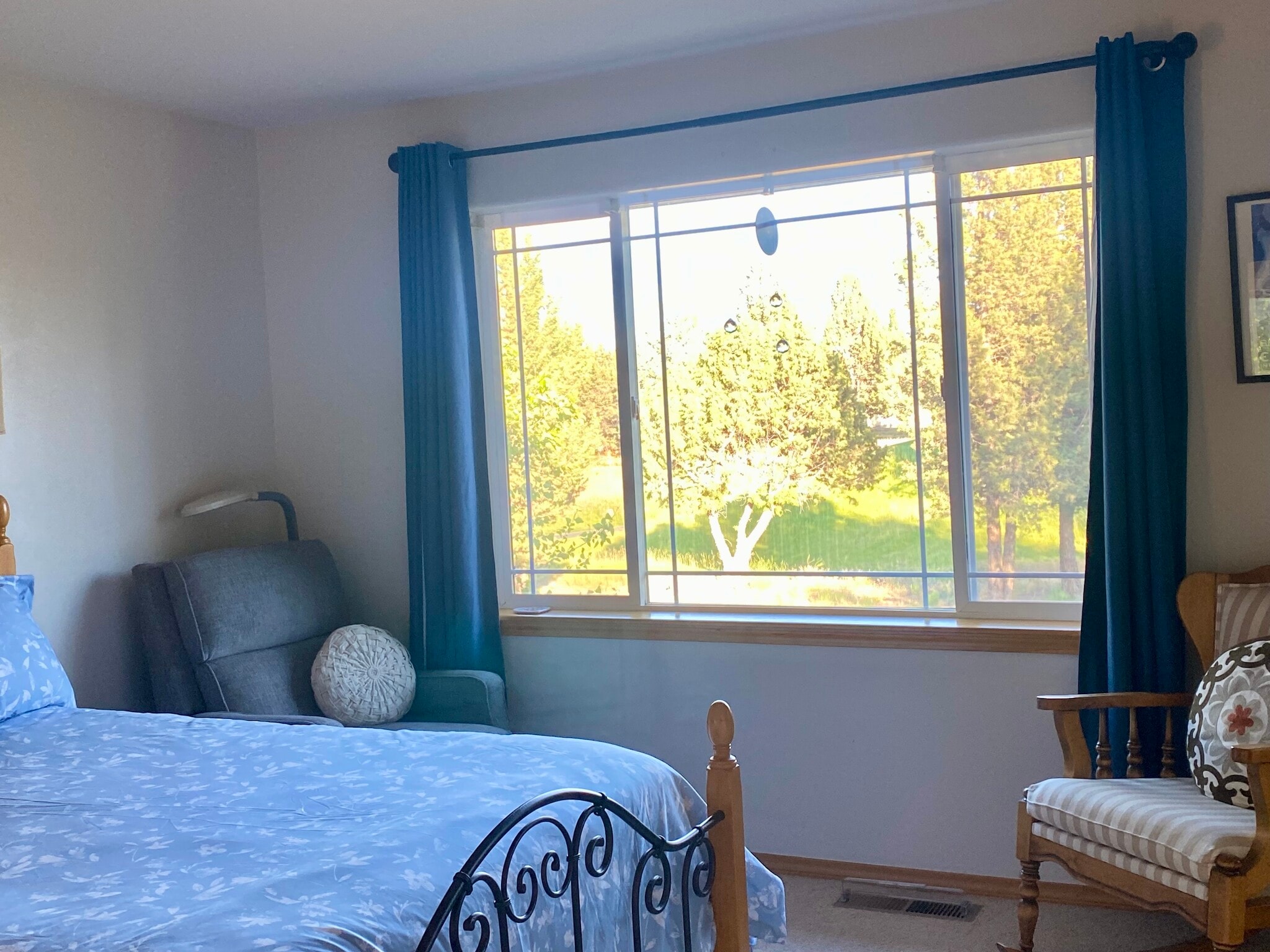 Building Photo - 902 Golden Pheasant Dr