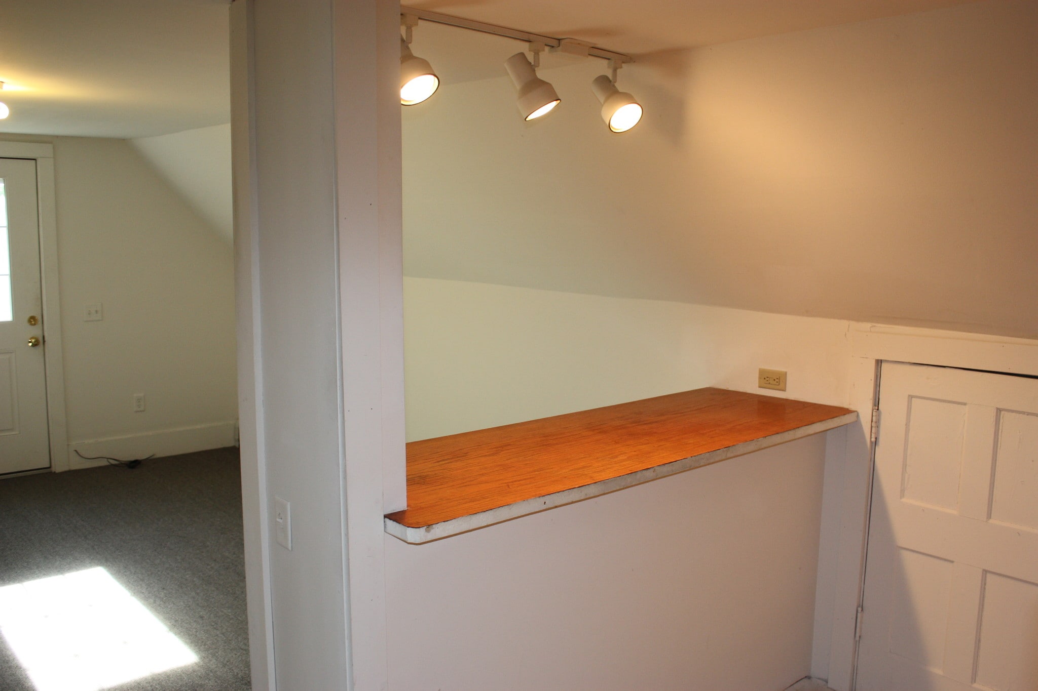 Building Photo - 43 N Willard St