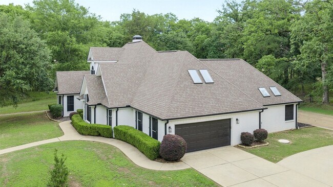 Building Photo - 109 Enchanted Dr