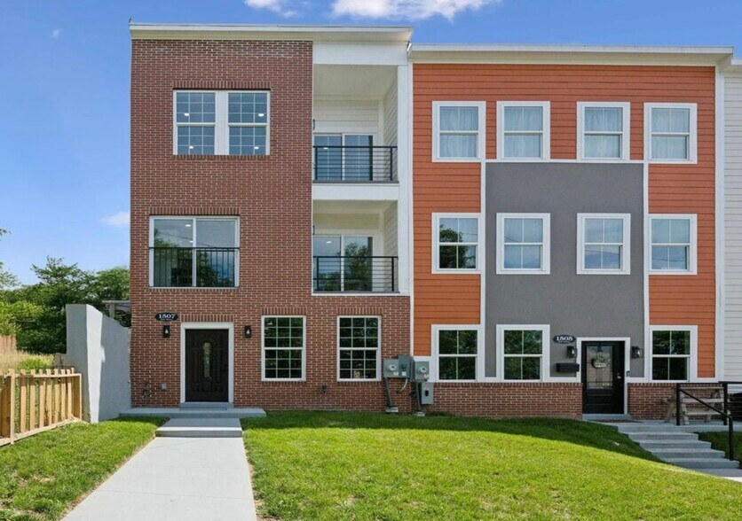 Primary Photo - 1507 Erie St SE