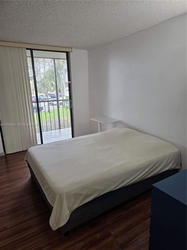 Building Photo - 8065 SW 107th Ave