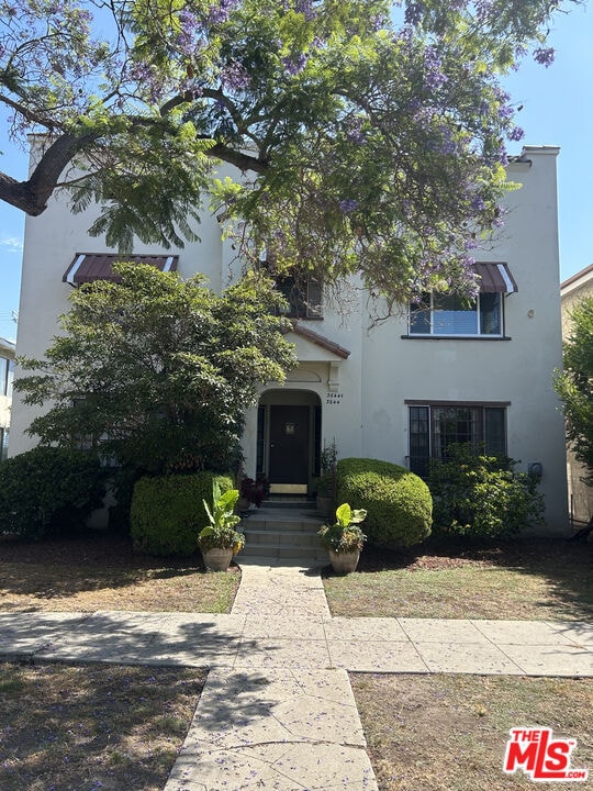 Building Photo - 3642 Mentone Ave