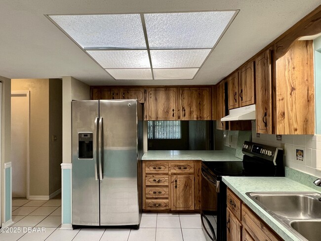 Building Photo - 1239 Edna Dr