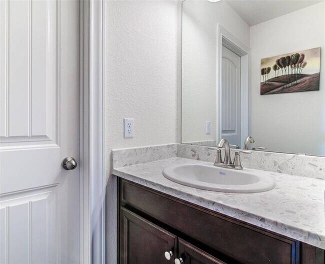 Building Photo - 15621 Cabrillo Way