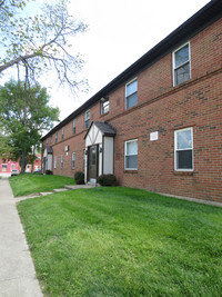 Building Photo - Gold Key Apartments