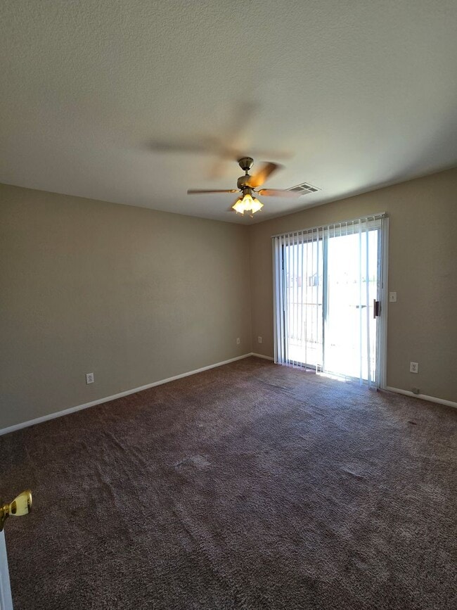 Building Photo - A Fabulous 3 Bed, 2.5 Bath, 2 Story Home W...