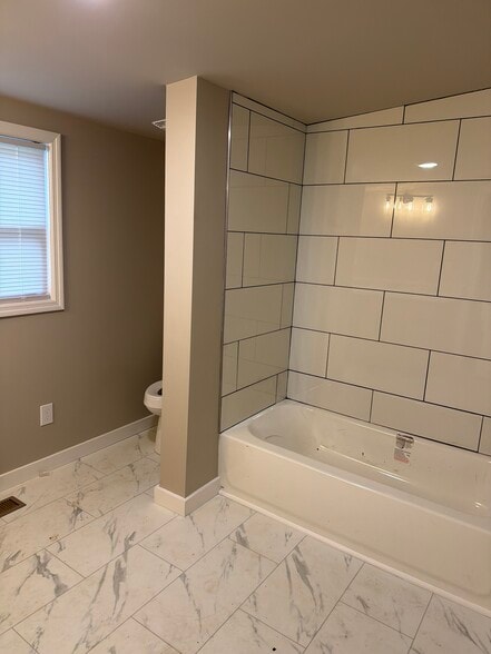 master bath - 307 Washington St W