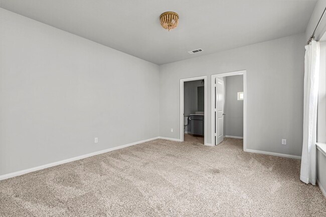 Building Photo - 31130 Mahogany Fir Trl