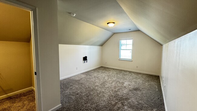 Building Photo - 225 Westfield Dr