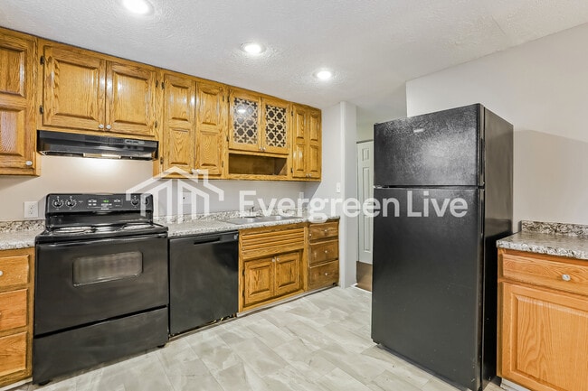 Building Photo - 1401 Wolf Cir