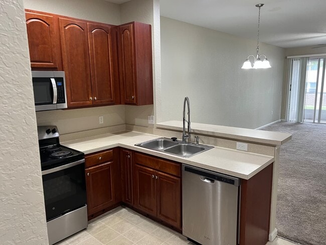 Building Photo - 13926 Dove Wing Ct