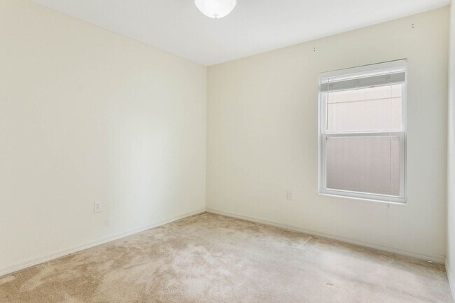 Building Photo - Turnkey 3-bed, 2-bath home with a 2-car garage Single Family Home