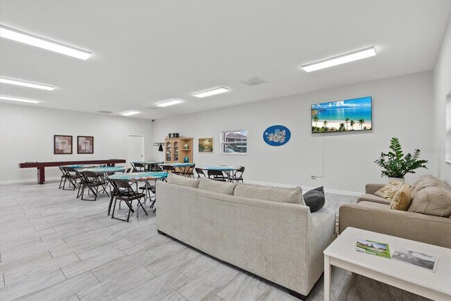 Building Photo - 1531 Placida Rd