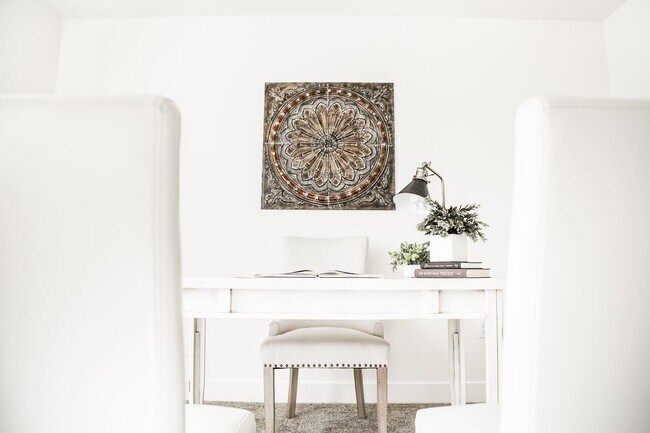 Building Photo - 939 Ironwood Dr