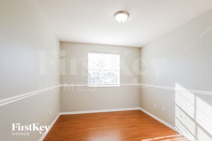 Building Photo - 14755 SW 159th Ct