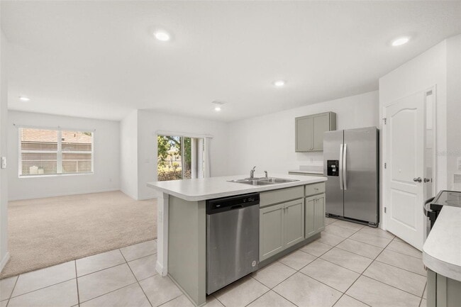 Building Photo - 318 Montgomery Ct