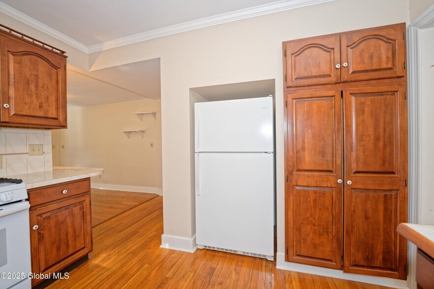Kitchen 3 - 2550 Troy Schenectady Rd